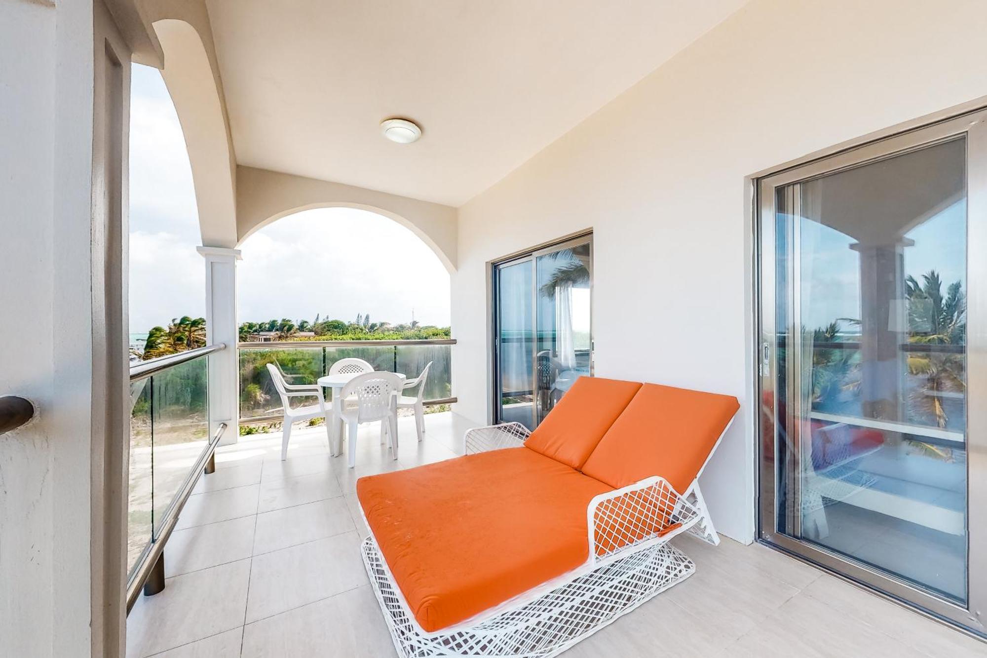 Blue Water Beach Villas San Pedro  Rum bild
