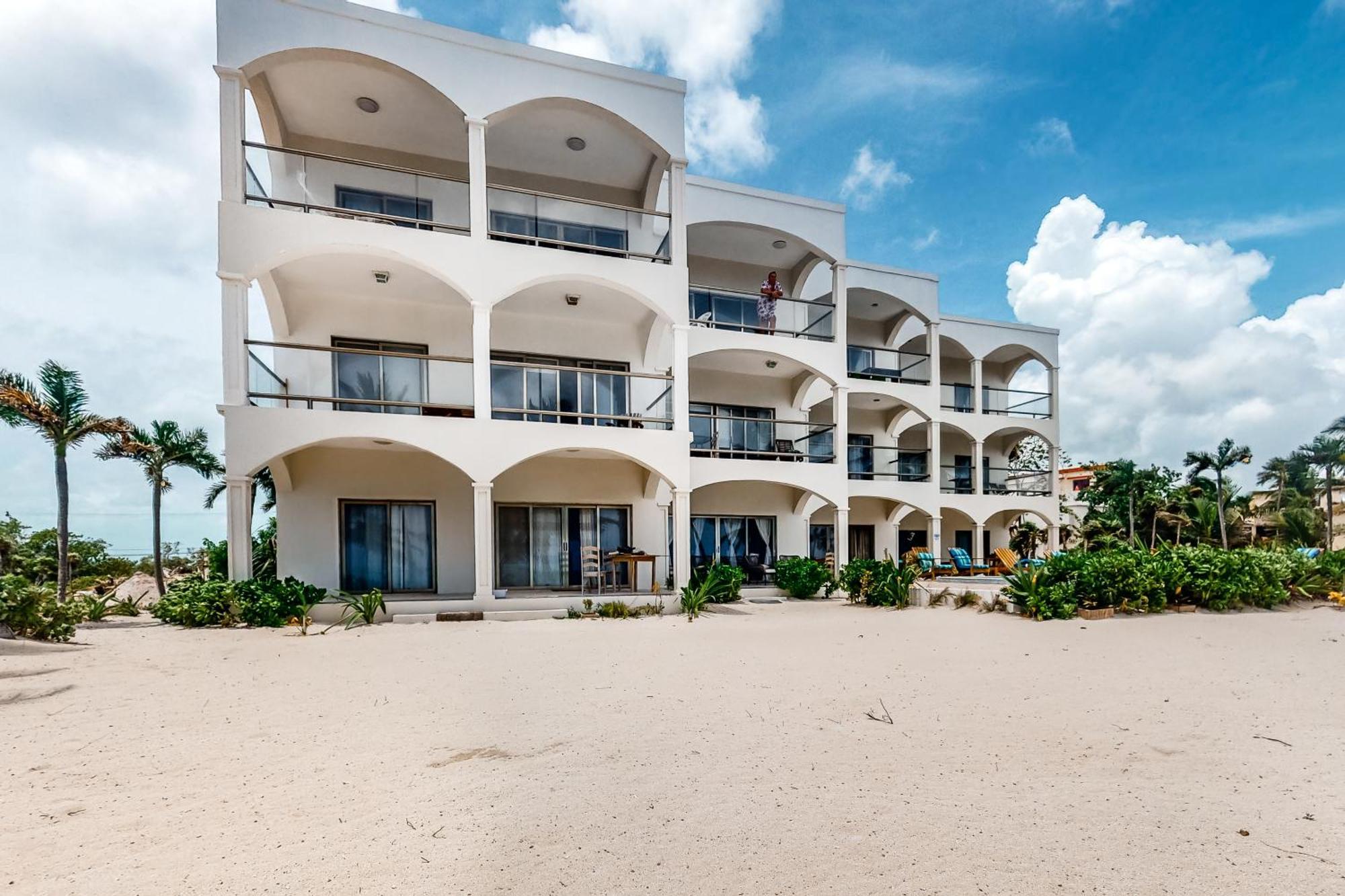 Blue Water Beach Villas San Pedro  Rum bild