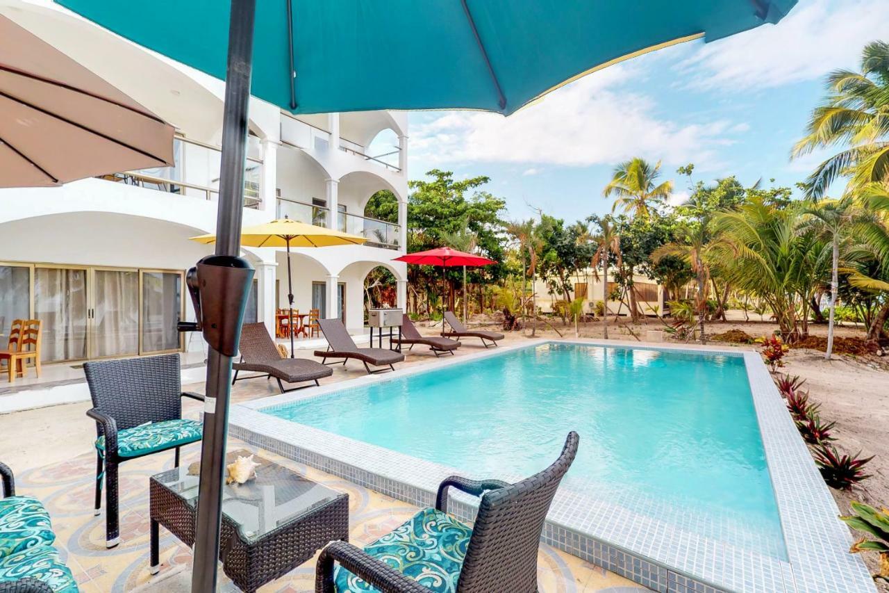 Blue Water Beach Villas San Pedro  Rum bild